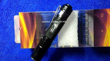 ไฟฉาย Ultrafire pm-522 มีแสงขาว และ แสงส้ม (ตัวเล็กแต่แจ๋ว)